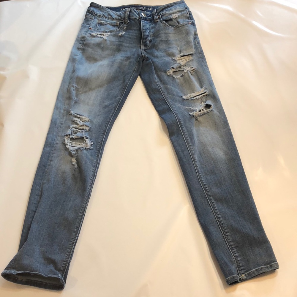 American Eagle Outfitters Tomgirl Distressed Jeans